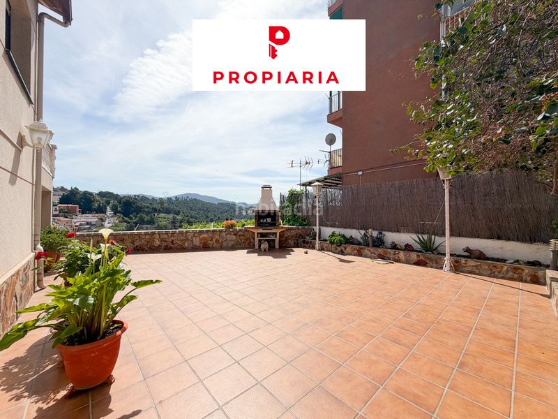 Foto fbcc1efb-f70e-4aff-9be8-1a922bff1acd. Casa a carrer d'angel guimerà 18 a Papiol (El)