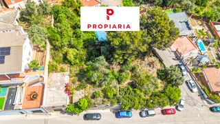 Terreny residencial  Carrer de vilanova i la geltrú 14. Terreno plano con acceso a dos calles