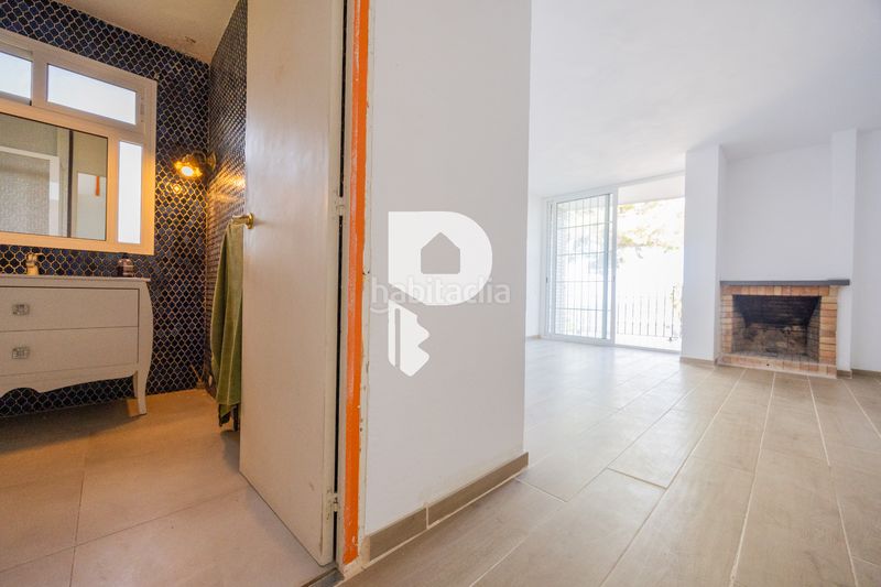 Foto 090c1617-d877-4669-8c38-9d7f4a8deac7. Casa amb xemeneia calefacció aparcament piscina a Pallejà