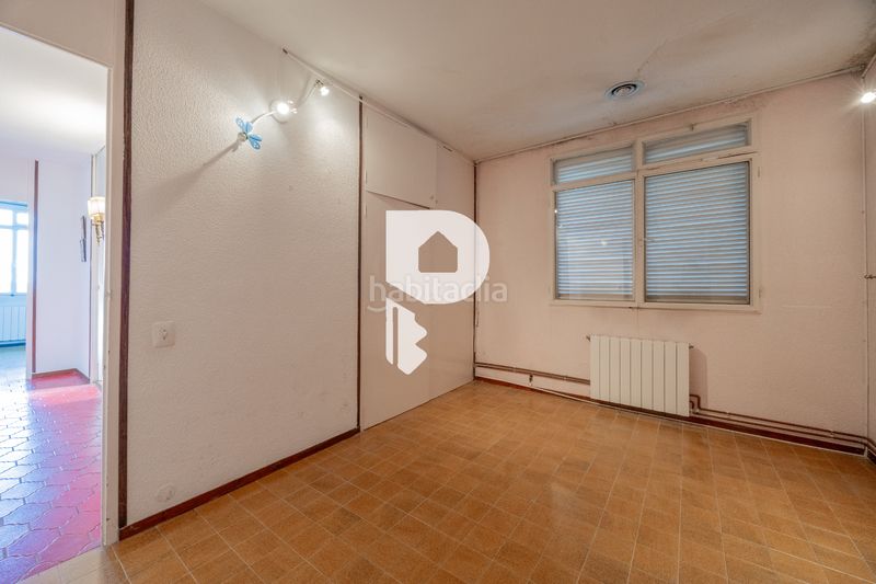 Foto b0f17790-c7d8-48e0-8030-cde8ed0e2a1e. Casa amb xemeneia calefacció aparcament piscina a Pallejà