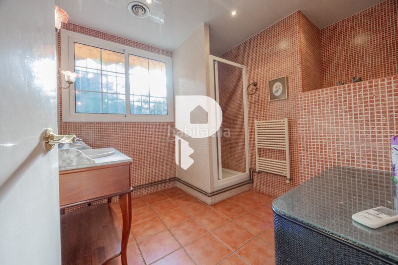 Foto c7fc8337-f0d1-4832-9683-ffc41ff36ed6. Casa amb xemeneia calefacció aparcament piscina a Pallejà