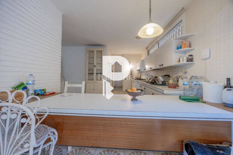 Foto d624f2bc-c0d6-4d9b-93ea-61cfc642d88f. Casa amb xemeneia calefacció aparcament piscina a Pallejà