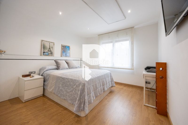 Foto dfac986e-3058-4217-acc6-afea552eddf7. Etagenwohnung mit heizung in Sant Vicenç dels Horts