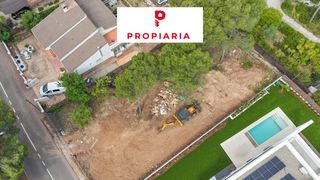 Terreno residenziale in Pallejà. Terreno plano con orientación sur