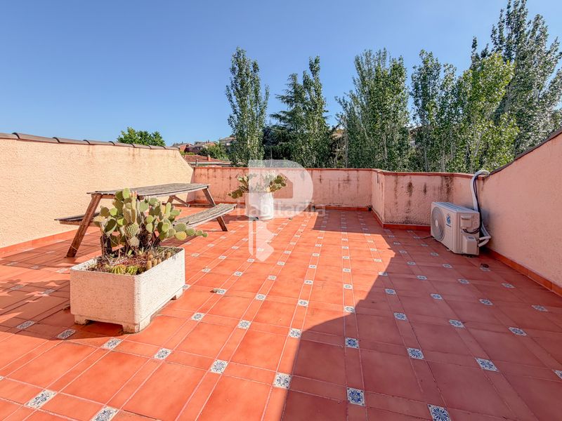 Foto 4c628d8b-5c3d-454f-87de-436a93b2adb0. Casa amb calefacció piscina a Can Rial Esparreguera