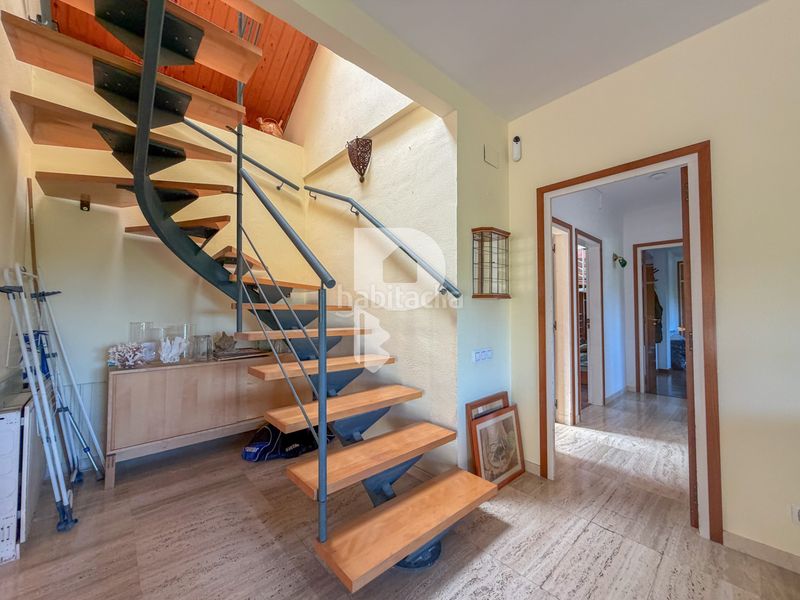 Foto bc66f1a1-eade-47cf-b872-80a272ed59c8. Casa amb calefacció piscina a Can Rial Esparreguera