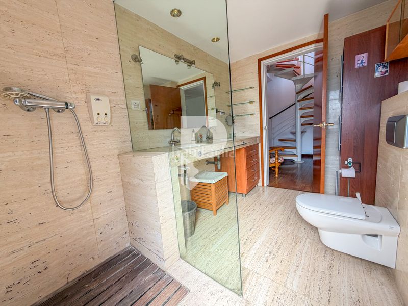 Foto d0868e85-58b6-411f-b4cd-3e76df9a8d8d. Casa amb calefacció piscina a Can Rial Esparreguera