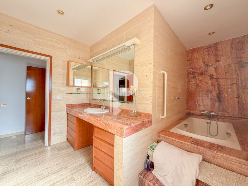 Foto fc711d55-9ebd-4f4a-9379-3204df54c187. Casa amb calefacció piscina a Can Rial Esparreguera