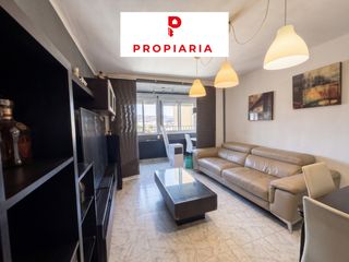 Appartement à Sant Vicenç dels Horts. Piso exterior en el serral