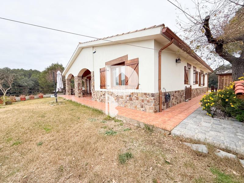 Foto 2f6f00e4-de13-4c3e-94ca-bbb0d0ae805c. Chalet preciosa casa con terreno y loft en Sant Muç Rubí