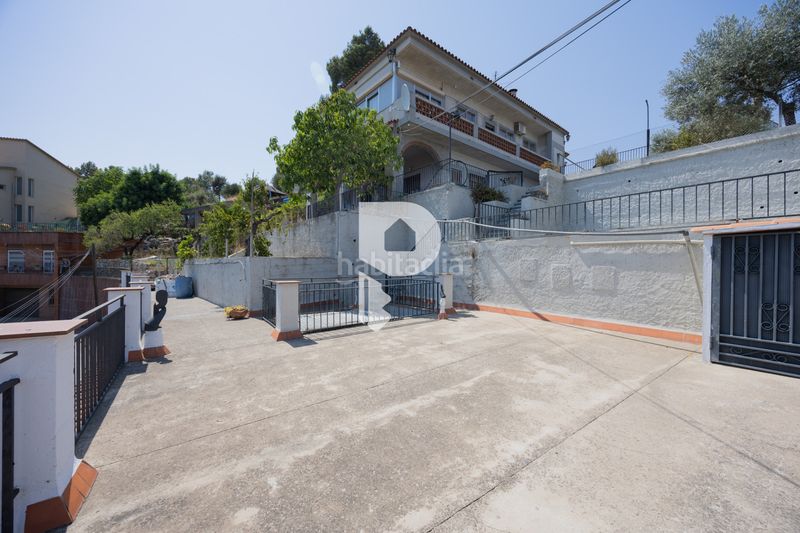 Foto 72495c40-c105-4502-aec4-22cc84ec6179. Casa amb calefacció piscina a Sant Andreu de la Barca