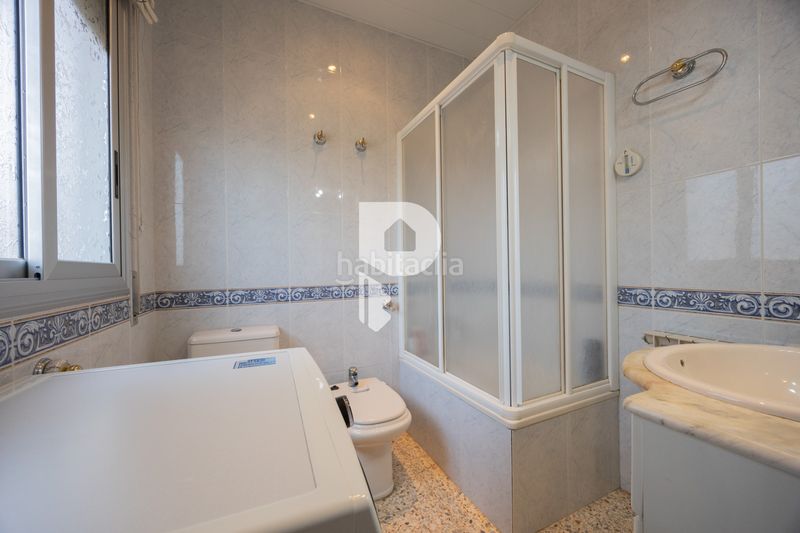 Foto cce0b06e-7502-4da8-afb8-565563163e7e. Casa amb calefacció piscina a Sant Andreu de la Barca