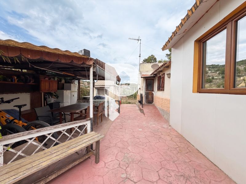 Foto 3a5a8696-4329-4b70-99af-67d404fd0c31. Casa amb calefacció piscina a Vallirana