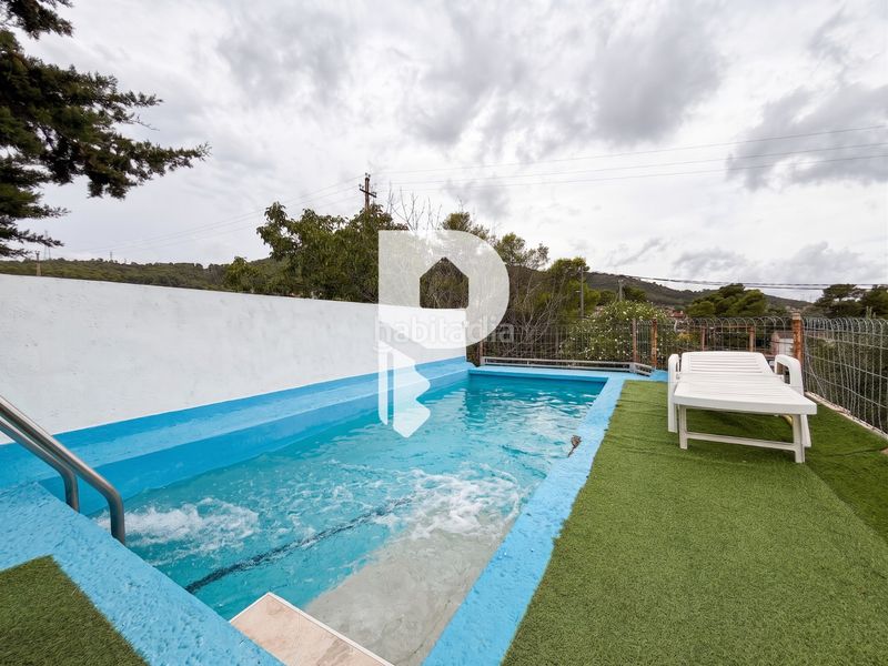 Foto b30c29f3-77bd-4989-982d-fccdb7a93942. Casa amb calefacció piscina a Vallirana