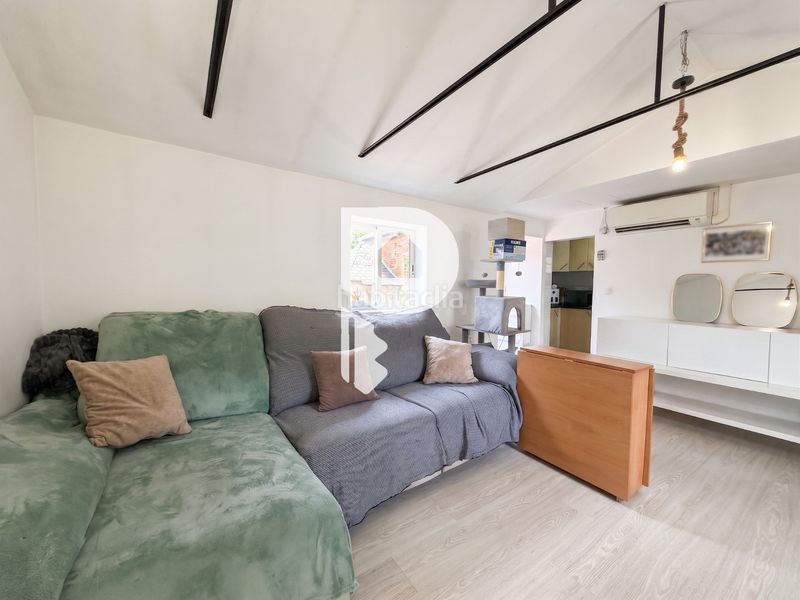 Foto e0a5fa16-5feb-4555-a276-41b94c0210c5. Casa amb calefacció piscina a Vallirana