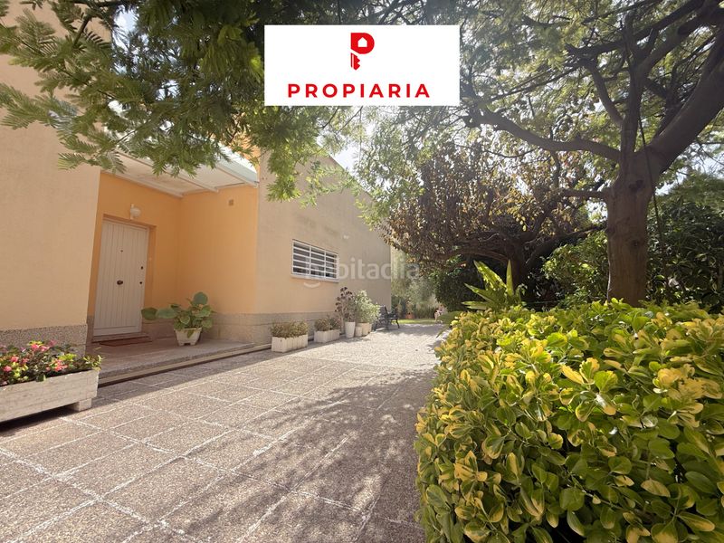 Foto 5146c87e-dcca-44b9-8282-c31f5042d23d. Casa  en una sola planta con terreno plano en Cervelló