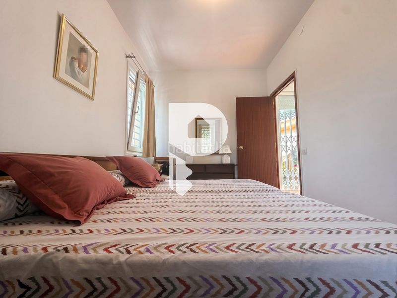 Foto b2997860-f52e-4e72-9e1d-fb18ad29864e. Casa  en una sola planta con terreno plano en Cervelló