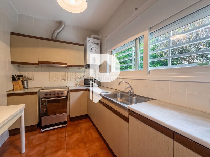 Foto df91af85-72cc-4cda-9426-b3e619b447e4. Casa  en una sola planta con terreno plano en Cervelló