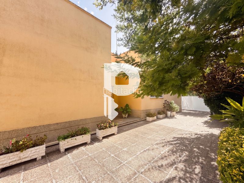 Foto dfde0c64-9561-4c2a-b0b8-b5d680959006. Casa  en una sola planta con terreno plano en Cervelló