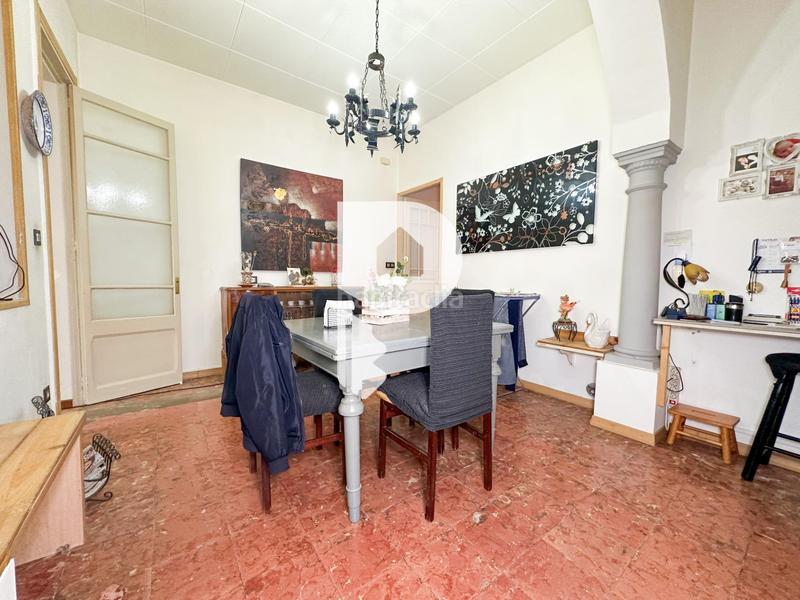 Foto 09c163ba-5831-451e-a76a-d21dbb742a11. Casa in barcelona 13 in Centre Rubí