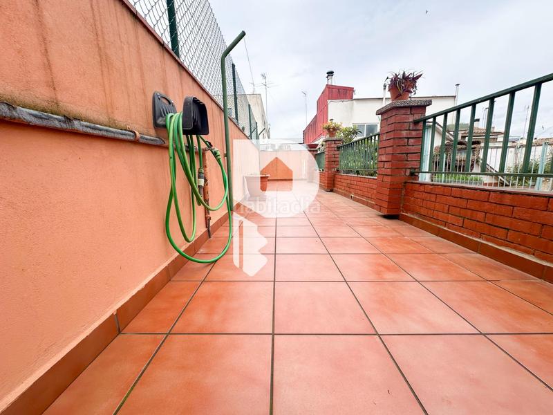 Foto 0a63c5a9-3a39-4db6-91e0-eb383aeda550. Casa in barcelona 13 in Centre Rubí