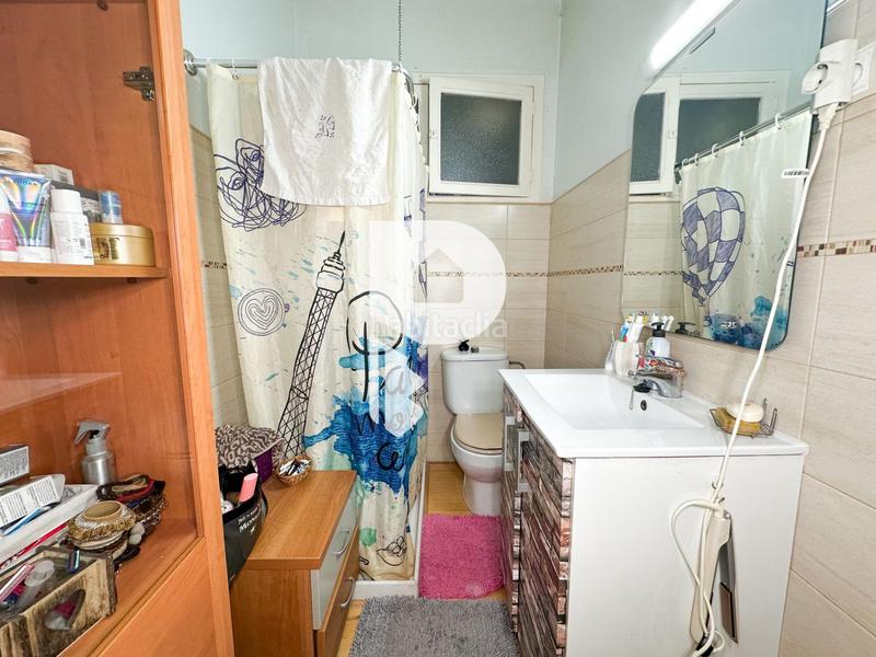 Foto 384c6e92-493b-430f-88d0-de809e829b88. Casa in barcelona 13 in Centre Rubí