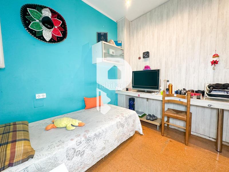 Foto 5f46f8d0-ec52-4737-98c5-7b7c20ba63e7. Casa in barcelona 13 in Centre Rubí