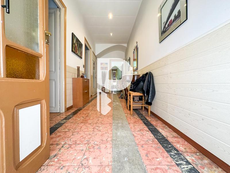 Foto 9b509a2c-e600-41b8-b569-9edae1422c02. Casa in barcelona 13 in Centre Rubí