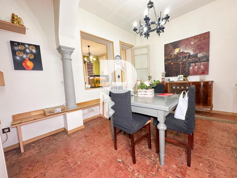 Foto b31cd583-7841-4189-a100-7348d90b5f51. Casa in barcelona 13 in Centre Rubí