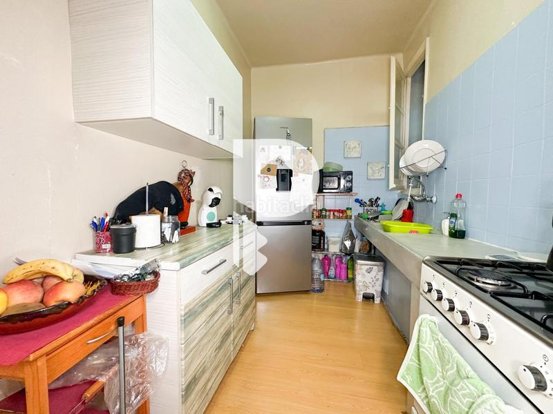 Foto b57b21b2-8749-4188-940a-4bb88d4df3c2. Casa in barcelona 13 in Centre Rubí