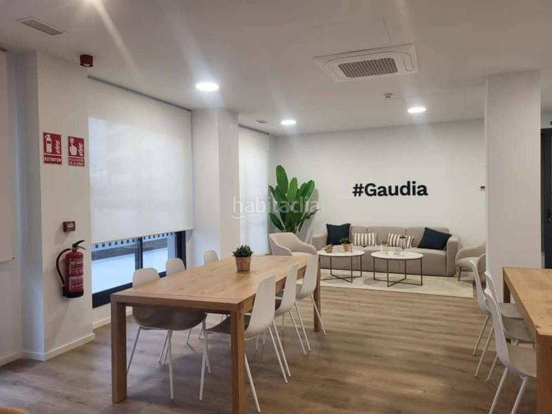 Foto 334cddfe-7f34-4624-a9f5-2c7f55a6c197. Lloguer pis amb calefacció aparcament piscina a Juan Carlos I Murcia