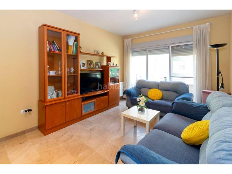 Foto ff3f69a7-9eea-4a8f-8d0e-1b6a08bc3a25. Piccolo appartamento con riscaldamento parcheggio piscina in Badajoz