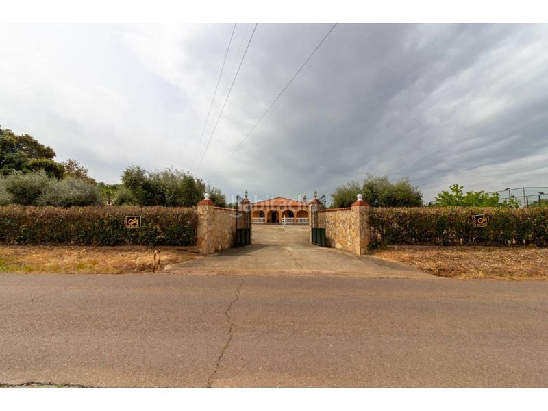 Foto eb6fcfeb-56ad-454d-a0b5-5ae64a32d80a. Finca rústica a Dehesilla de Calamón - Campomanes Badajoz