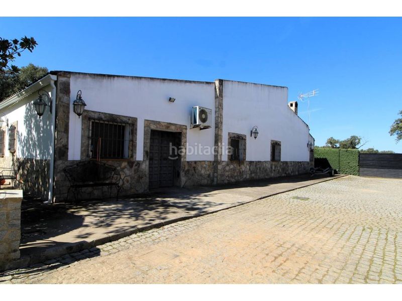Foto 5d7a2bf9-8ab0-4d5a-8193-ff77db0cf172. Terreny residencial a Carretera de Sevilla - Los Montitos Badajoz