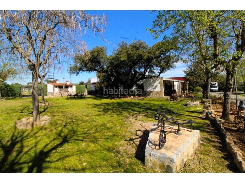 Foto f9123493-e500-426f-b40e-10c19bbc5b10. Terreny residencial a Carretera de Sevilla - Los Montitos Badajoz