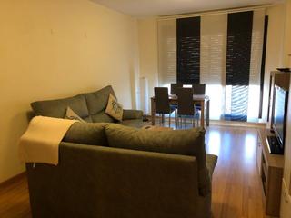 Rent Flat in Carretera de Sevilla - Los Montitos. Apartamento en alquiler amueblado