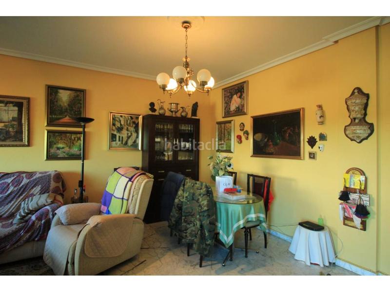 Foto 2454f0e5-9dc8-4b4e-8468-0415bb5a68d3. Piso estupendo piso en zona de valdepasilla en Valdepasillas - La Paz - Huerta Rosales Badajoz