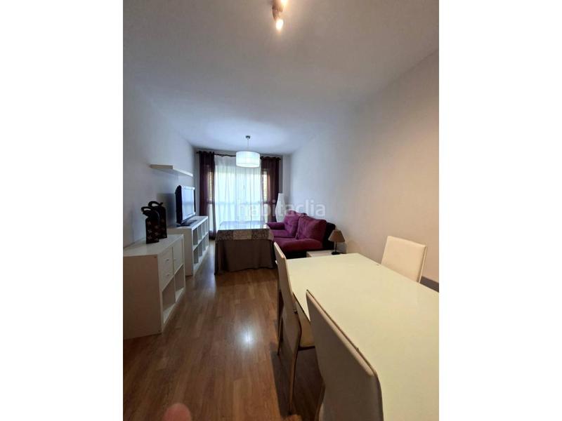 Foto e198737b-a06d-4f5d-8792-9441ab87fd90. Pis a La Estación Badajoz