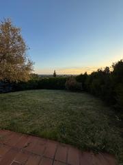 Chalet en Calle los acebos a 48. Chalet unifamiliar
