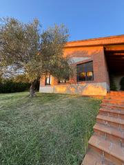 Xalet en Calle los acebos a 48. Chalet unifamiliar