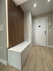 Appartement à Avenida del padre isla 54. Tu hogar, moderno y acogedor: reformado, con domótica, suites co