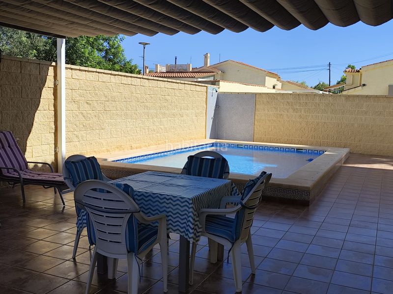 Foto 0d147d60-92f0-4b20-b6db-d38a1c6bb539. Xalet amb xemeneia calefacció aparcament piscina a San Fulgencio