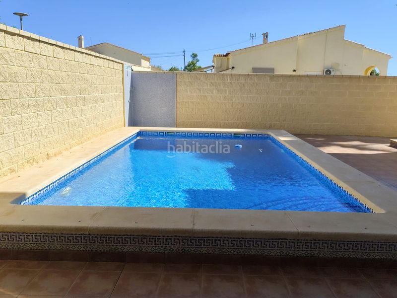 Foto 8a3516e0-fb00-495e-878b-47a74b49109e. Xalet amb xemeneia calefacció aparcament piscina a San Fulgencio
