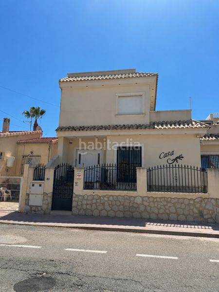 Foto c96ec5ac-70c1-4851-9c04-61347e9226b0. Xalet amb xemeneia aparcament piscina a San Fulgencio