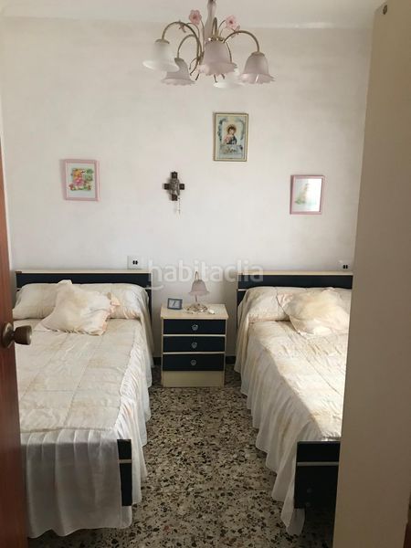 Foto c711519e-53db-4d5b-ab6b-ae052edf6963. Masia amb xemeneia calefacció aparcament a San Fulgencio