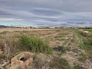 Propriété à El Edén. Bonito terreno en guardamar del segura