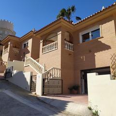 Xalet  Calle sierra de gata. Villa especial en ciudad quesada