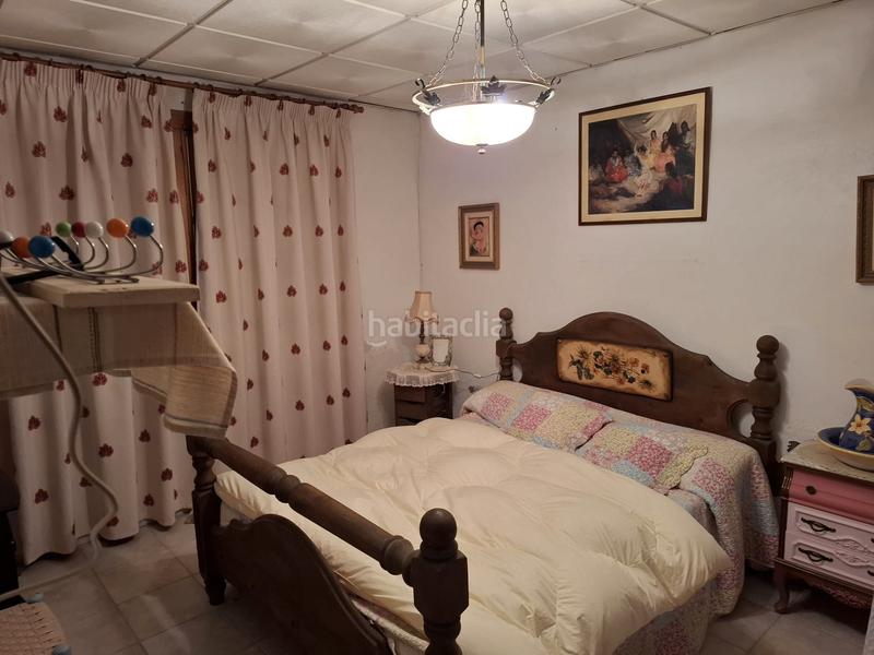 Foto c1f3cf73-06bd-496b-ab2b-830037551c64. Masia amb xemeneia aparcament a El Edén Guardamar del Segura