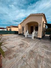 Chalet  Calle santa pola. Bonito chalet independiente en urb. la marina