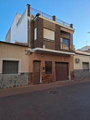Maison jumelée  Calle lepanto. Casa de pueblo en el corazon de dolores